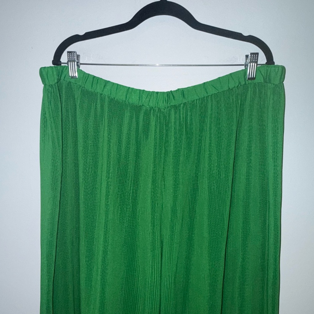 PrettyLittleThing Bright Green Plissé Wide-Leg Pants | Size 20 💚 - Picture 9 of 15